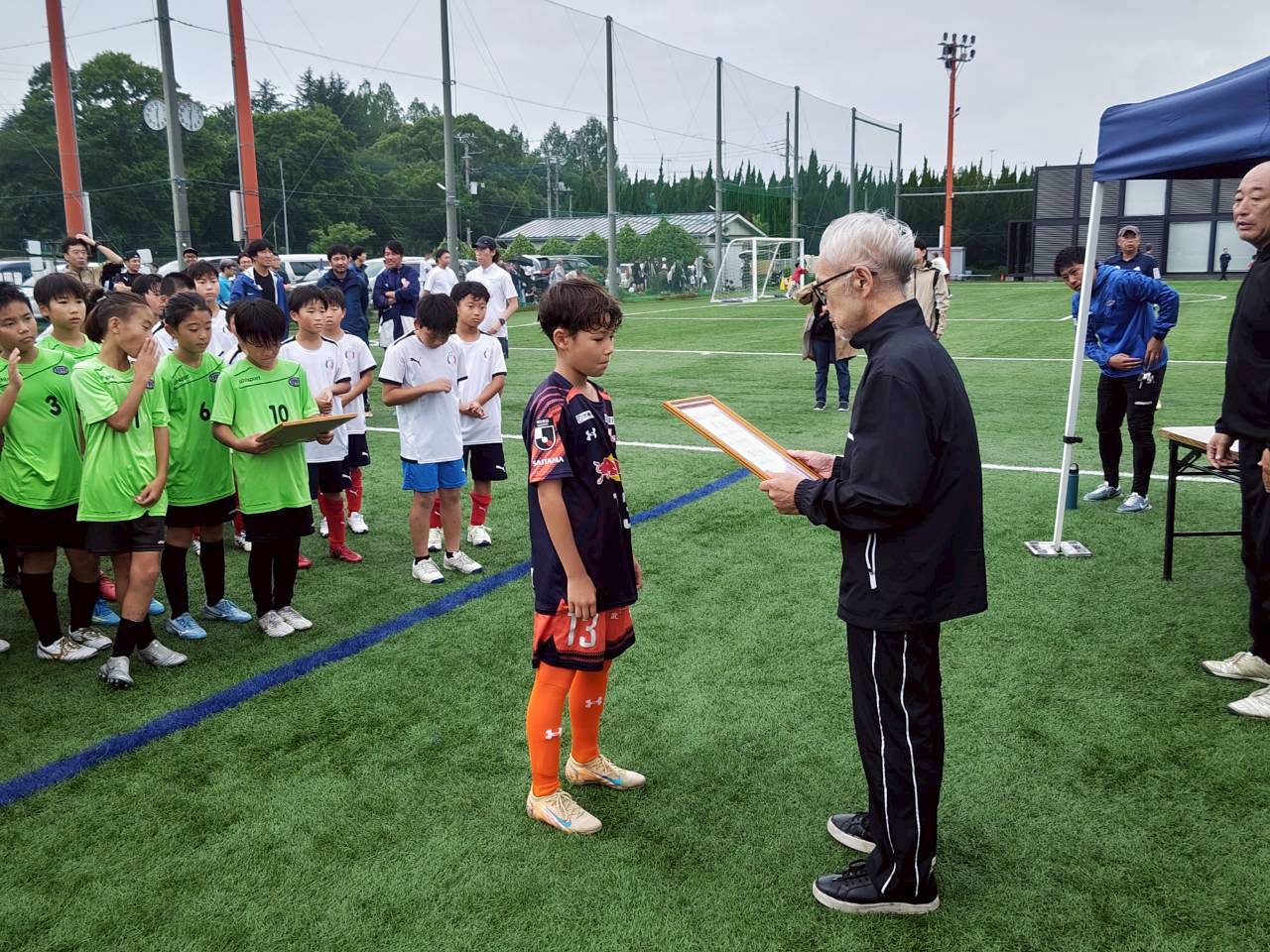 準優勝チームへの表彰状授与